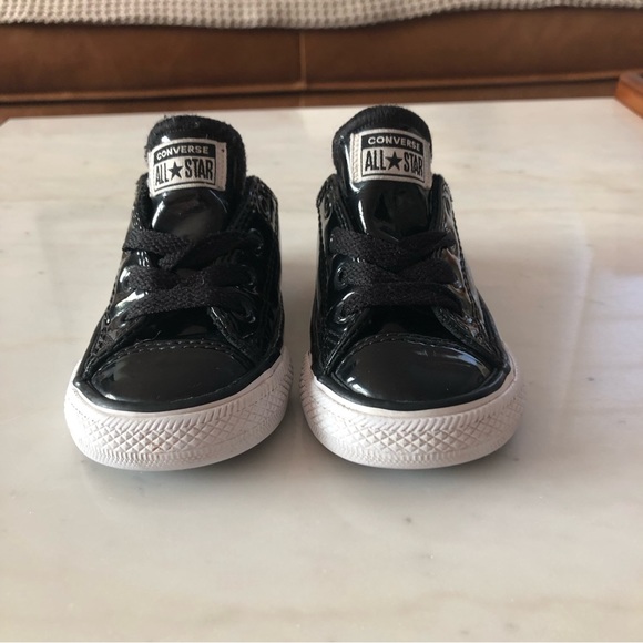 CONVERSE chuck taylors ALL STARS baby toddler lace-up patent black sneakers - Picture 3 of 7